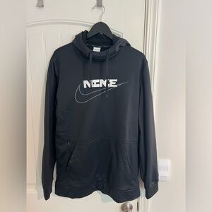 Nike Therma-Fit Sweatshirt
